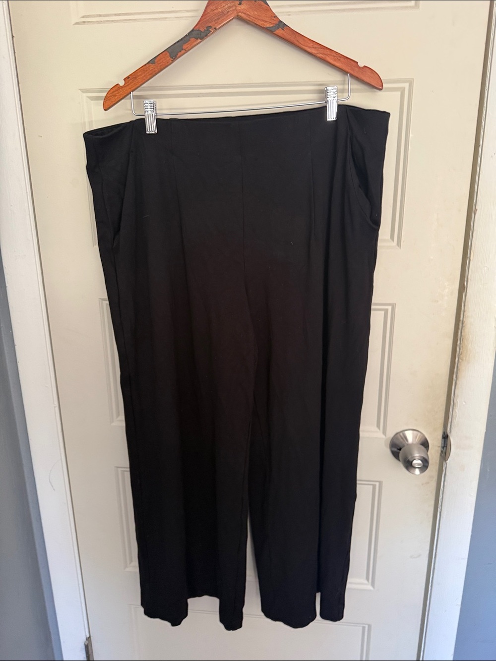 torrid Black Wide-Leg Pant with Flowing Silhouette